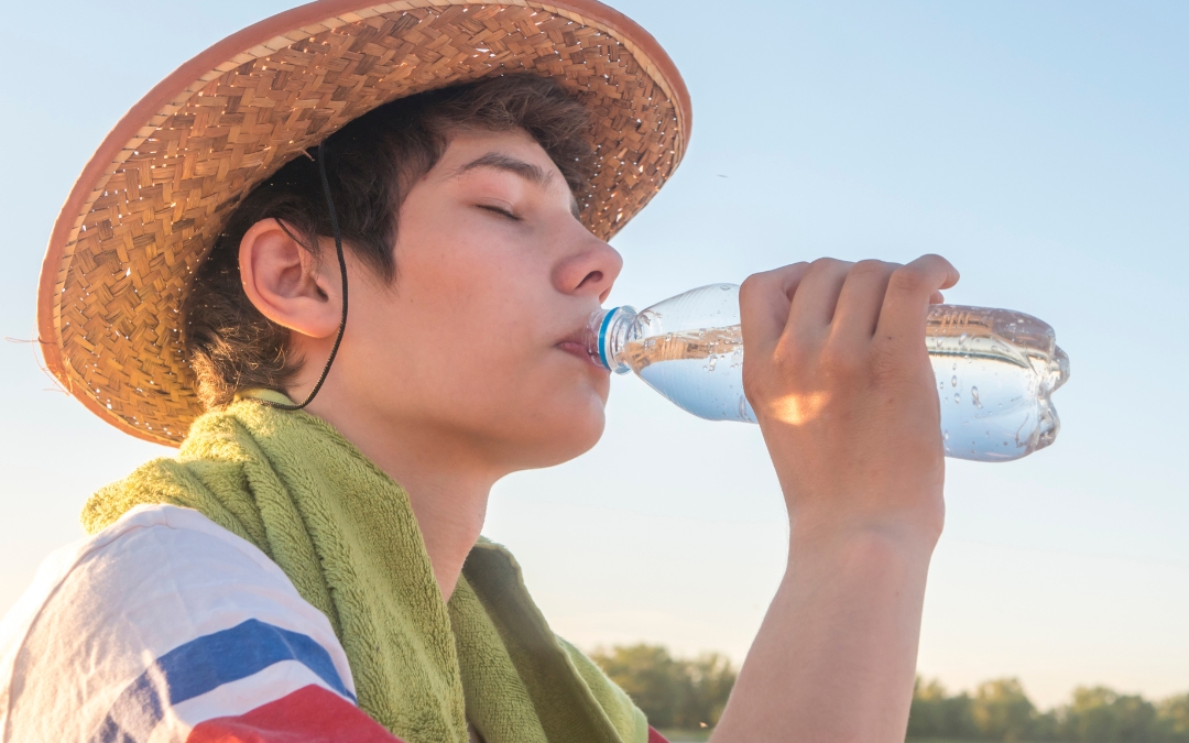 Is Sparkling Water Bad for You? A Helpful Guide to Side Effects & Safe Daily Intake